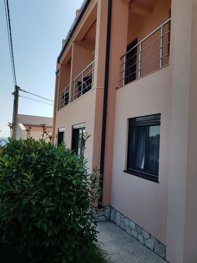 Villa Persik Utjeha Exteriér fotografie