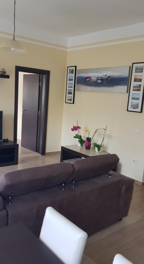 Villa Persik Utjeha Exteriér fotografie