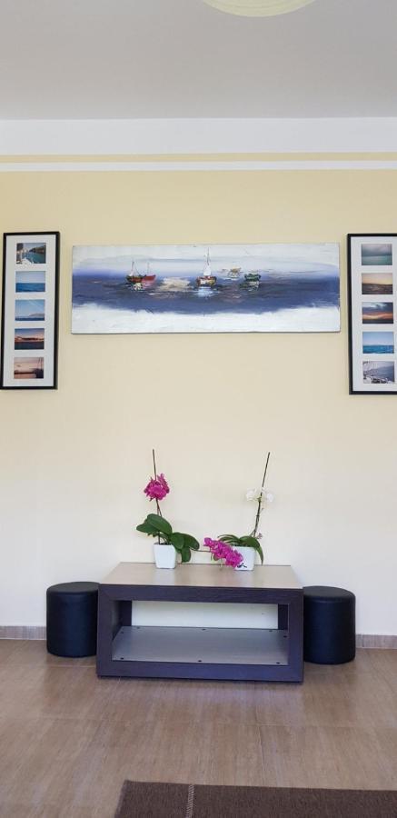 Villa Persik Utjeha Exteriér fotografie