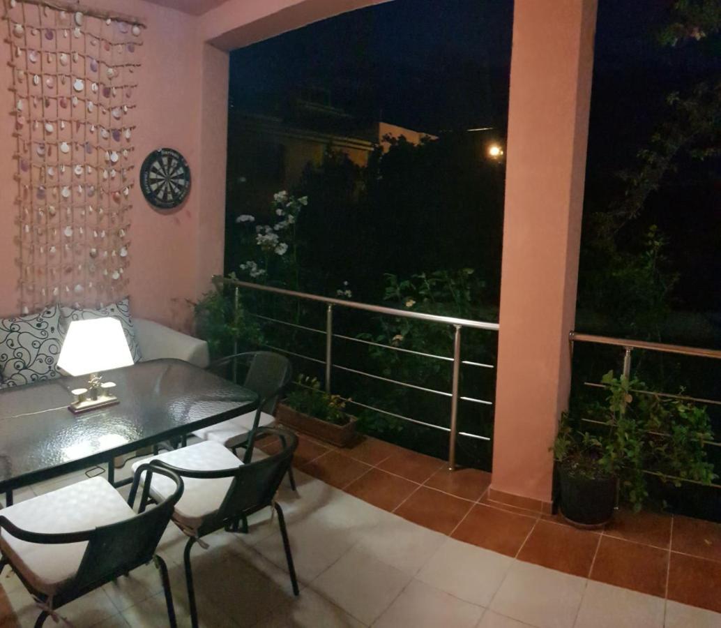 Villa Persik Utjeha Exteriér fotografie