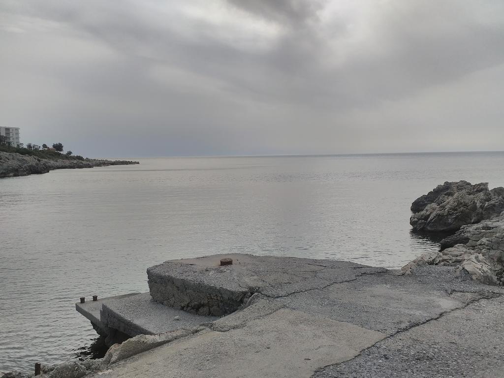 Villa Persik Utjeha Exteriér fotografie