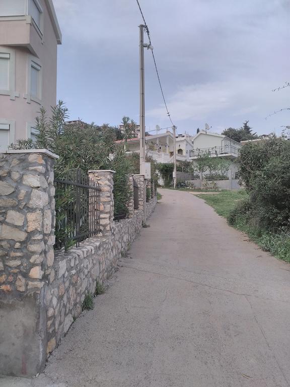 Villa Persik Utjeha Exteriér fotografie