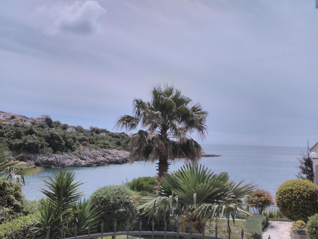 Villa Persik Utjeha Exteriér fotografie